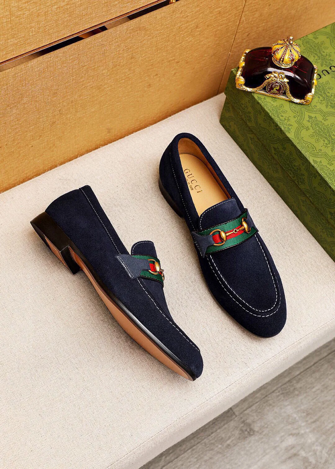 Men's shoes 💰420 💐 Product trademark: GUCCI "Gucci" casual leather shoes Regular size: 38-44 (45.46.47🉑️customized) Product materials: Selected imported first-layer frosted calfskin upper + classic hardware buckle, imported cowhide leather lining. Strong three-dimensional visual effect, original combination outsole Color: 3⃣️colors available